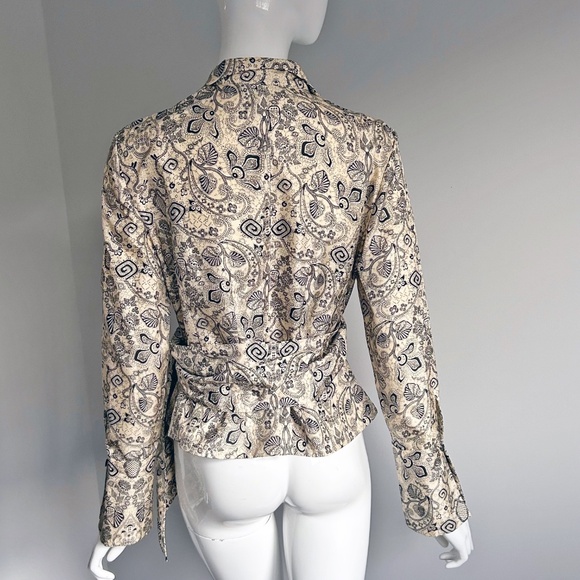 Jones New York wraparound Silk blouse, black and beige, long sleeve, size 10P - Picture 2 of 16